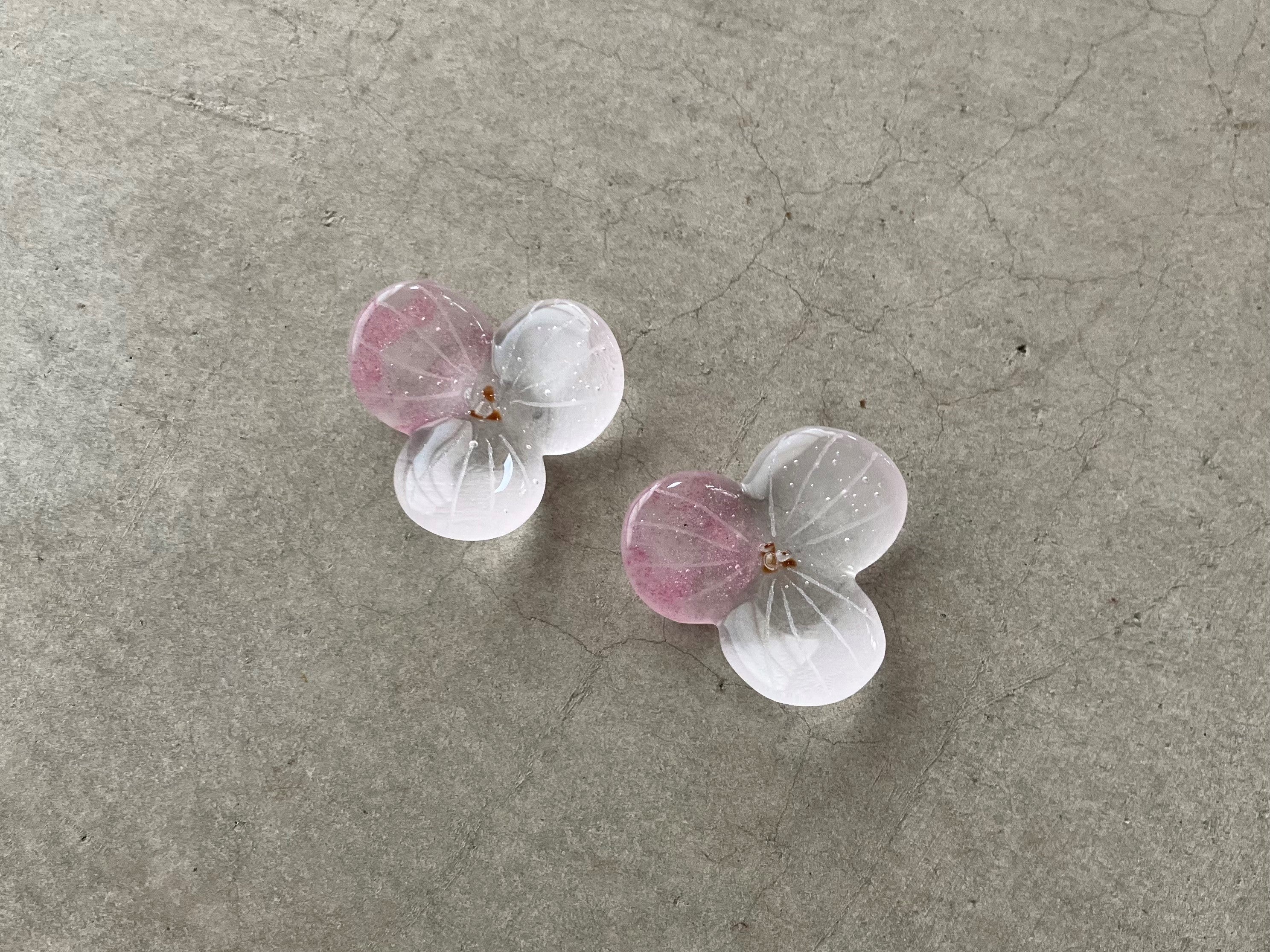 ガラスの箸置/水の花-つつじ色ー2個セット