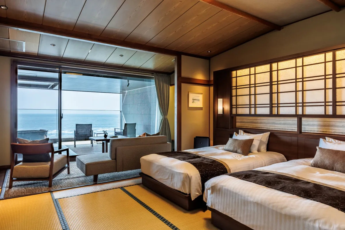【佐渡島】ホテルAZUMA 
 宿泊補助券【150,000円分】