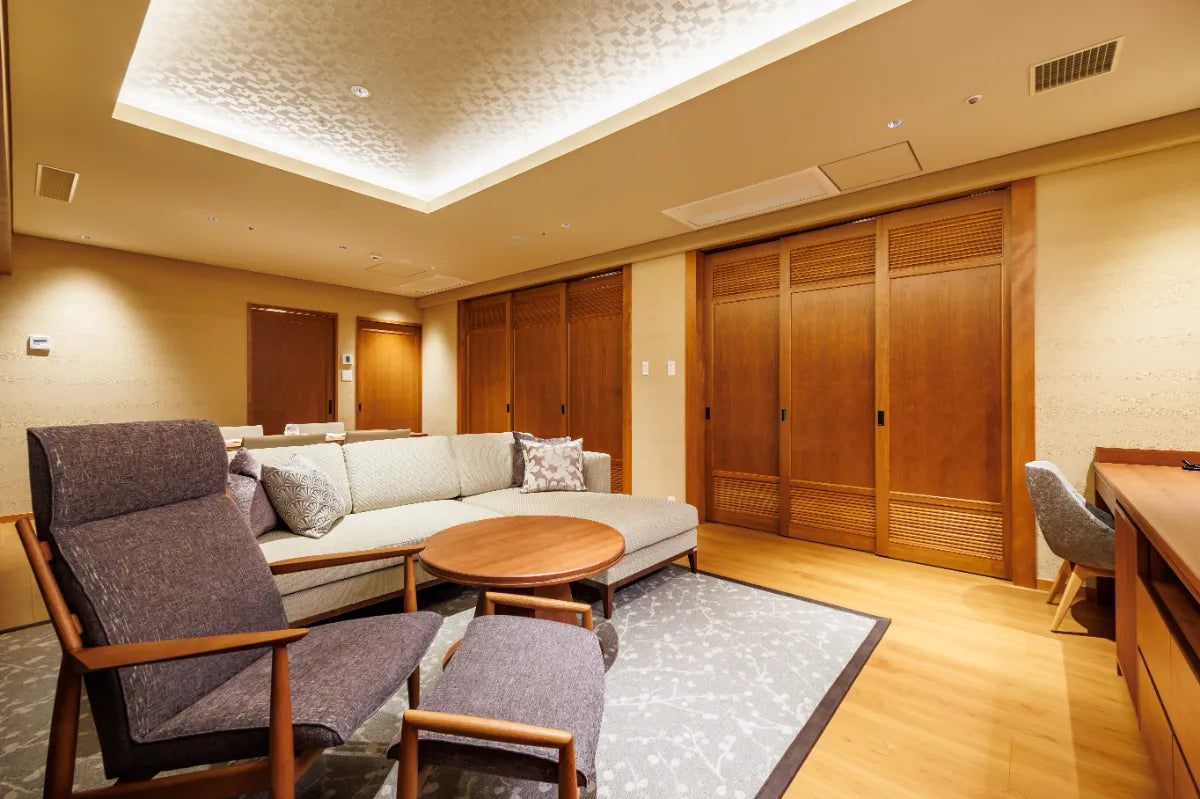 【佐渡島】HOTEL OOSADO(ホテル大佐渡) 最上階露天風呂付プレミアスイートルーム 1泊2食付2名様 平日利用