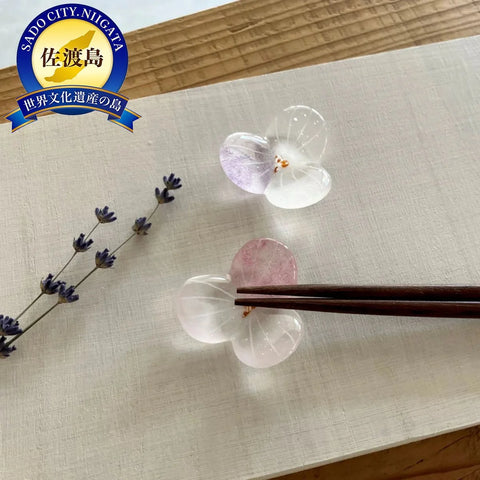 ガラスの箸置/水の花－つつじ色・紫色ー２個セット
